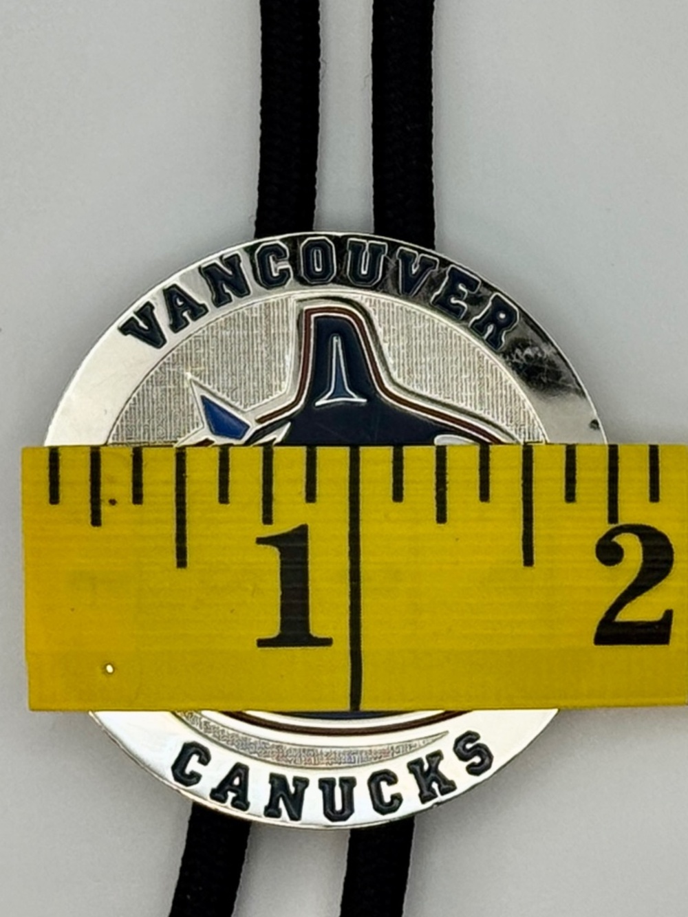 Vancouver Canucks Bolo Tie One-of-a-Kind NHL Fan Apparel Upcycled 1.75" pin - Picture 9 of 11